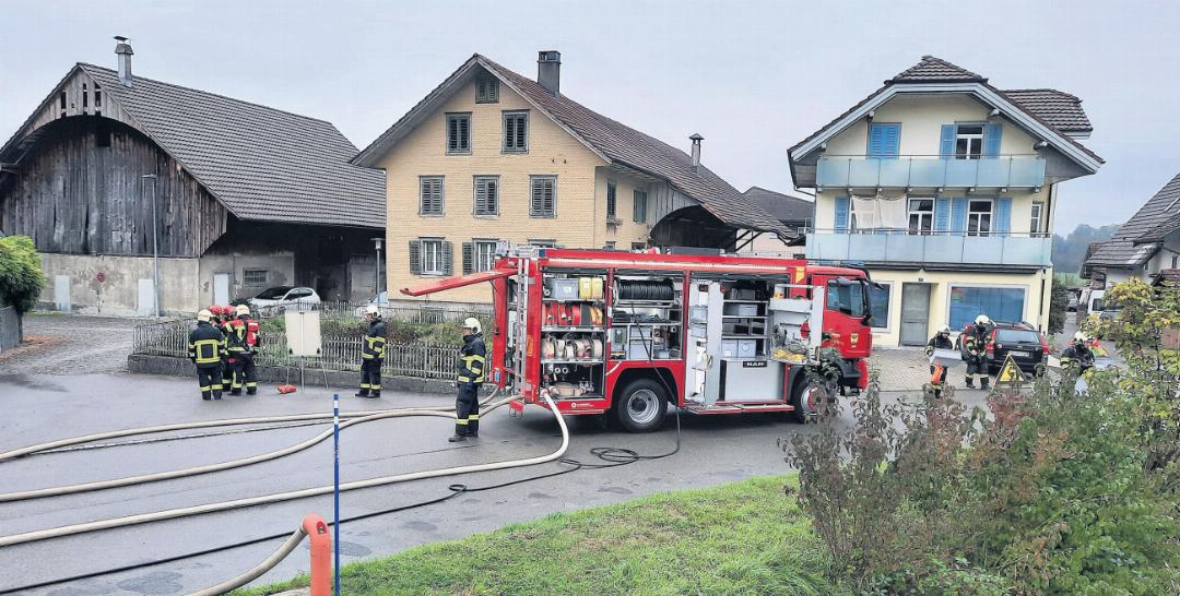Das Tanklöschfahrzeug, das seit einem Jahr im Dienst steht, kam an der Hauptübung zum Einsatz. Foto: zVg Das Tanklöschfahrzeug, das seit einem Jahr im Dienst steht, kam an der Hauptübung zum Einsatz. Foto: zVg