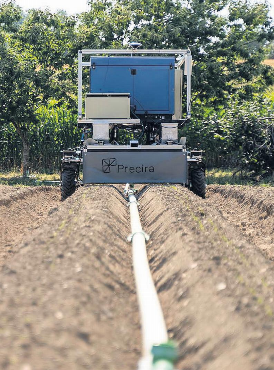 Der Jätroboter im Einsatz. Fotos: zVg Der Jätroboter im Einsatz. Fotos: zVg