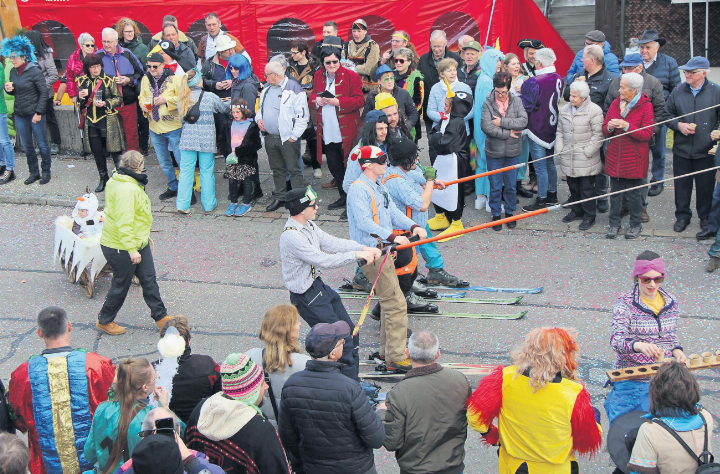In Dietwil ging es beim letzten Umzug sportlich zu und her. Fotos: zVg