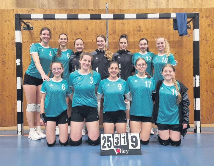 Das Dietwiler Team freut sich über einen gelungenen Saisonauftakt. Foto: zVg